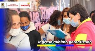 Recuerde que los requisitos para acceder a las transferencias monetarias de IMG son: estar registrado(a) en el Sisbén de Bogotá, estar clasificados en los grupos A o B de Sisbén IV y tener una cuenta activa con Daviplata, Nequi, Bancolombia a la Mano, Movii, Powwi o Dale. Para mayor información, puede dar clic aquí. Tenga presente que no todos los beneficiarios reciben el mismo pago, es decir, las personas que se encuentran en mayor vulnerabilidad recibirán más y las que menos necesitan, tendrán un monto más bajo. El valor máximo es de $740.000 y el mínimo es de $60.000. Si desea conocer más sobre la nueva Dirección de Transferencias, su equipo y sus políticas y programas sociales destinados a apoyar a las personas más vulnerables de la ciudad, incluyendo el Ingreso Mínimo Garantizado, visita haciendo clic aquí.